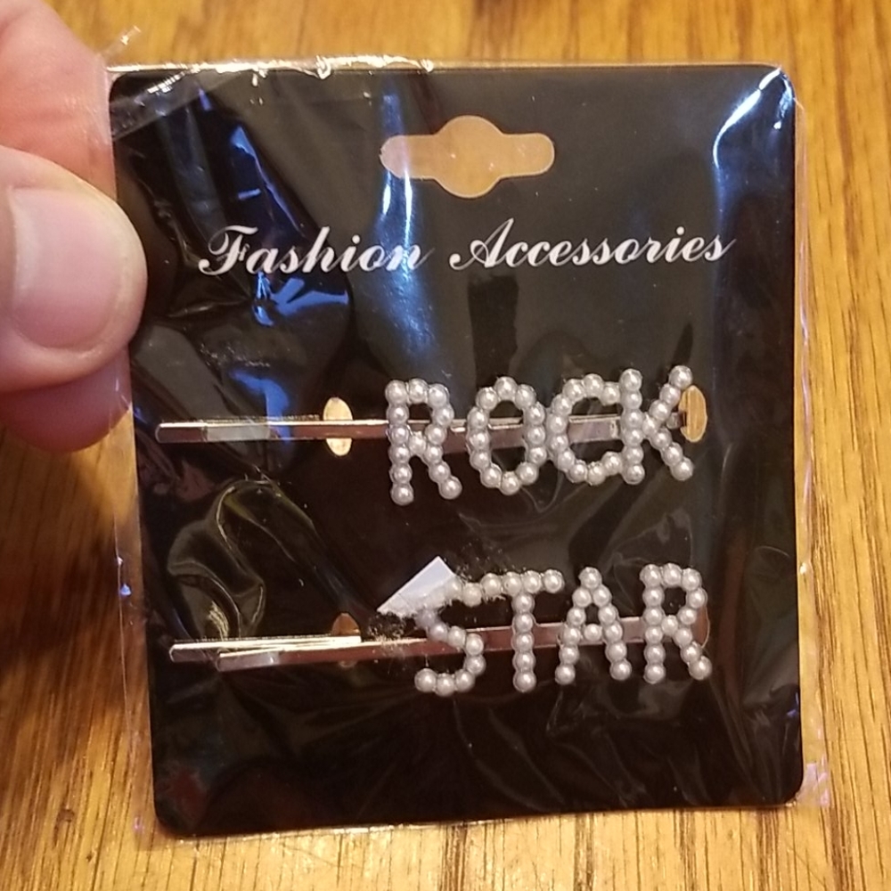 Rock Star Hair Berets - Picture 2 of 3